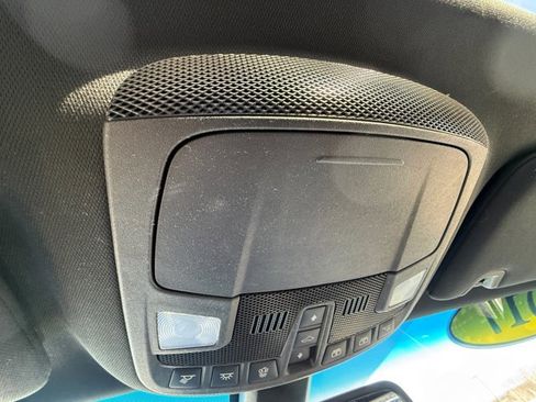 Used 2017 Lincoln MKX Reserve w/ Driver Assistance Package image 21