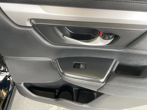 Used 2022 Honda CR-V LX image 28