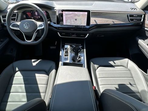 Certified 2024 Volkswagen Atlas SEL AWD/4WD image 29