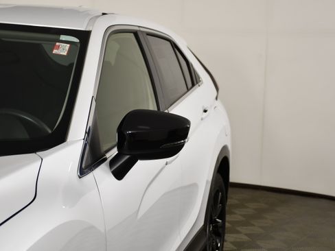 Used 2023 Mitsubishi Eclipse Cross LE AWD/4WD image 13
