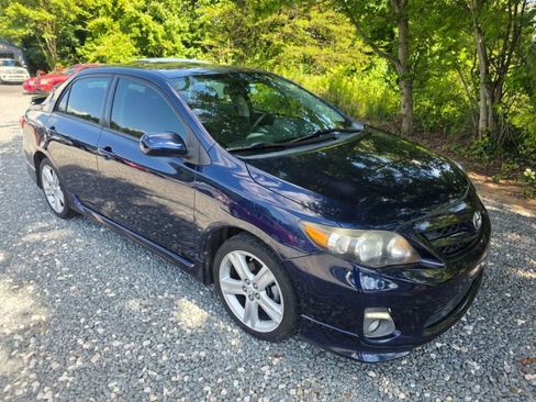 Used 2013 Toyota Corolla S w/ Premium Pkg FWD image 3