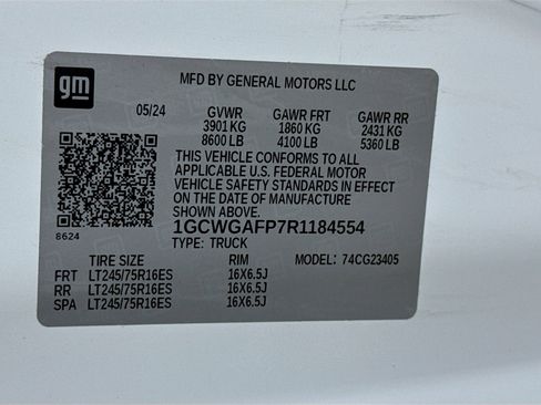 Used 2024 Chevrolet Express 2500 w/ Driver Convenience Package image 27