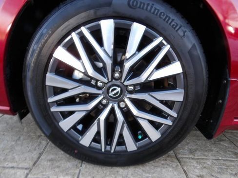 Certified 2023 Nissan Altima 2.5 SV w/ SV Premium Package image 13