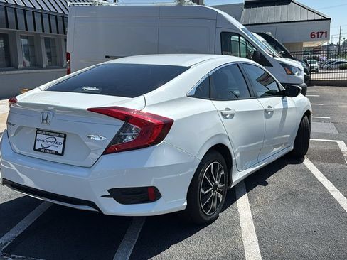 Used 2020 Honda Civic LX image 3