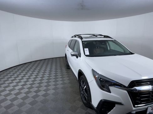 Certified 2023 Subaru Ascent Touring image 2