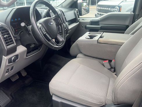 Used 2017 Ford F150 XLT w/ Equipment Group 302A Luxury AWD/4WD image 20