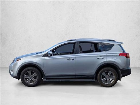 Used 2015 Toyota RAV4 XLE FWD image 9