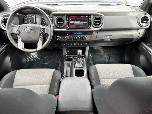 Used 2023 Toyota Tacoma TRD Off-Road w/ Technology Package image 22
