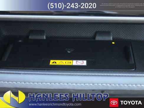 Certified 2025 Toyota Highlander XLE image 25