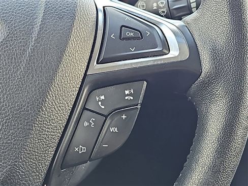 Used 2022 Ford Edge SEL w/ Convenience Package image 18