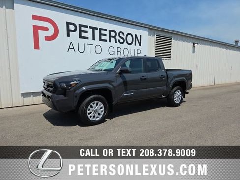 Used 2024 Toyota Tacoma SR5 AWD/4WD image 8