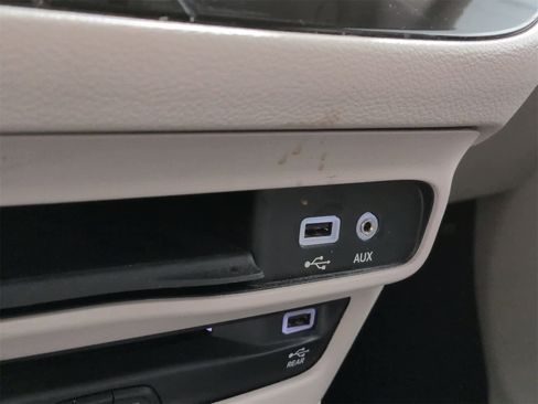 Certified 2017 Chrysler Pacifica Touring-L Plus image 33