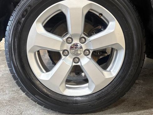 Used 2018 Jeep Compass Latitude AWD/4WD image 29