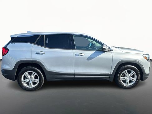 Used 2018 GMC Terrain SLE AWD/4WD image 2