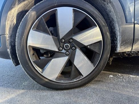 Used 2022 Volvo C40 P8 Recharge Ultimate image 5