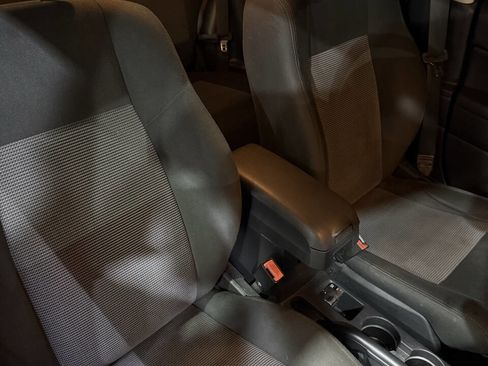 Used 2015 Jeep Patriot Latitude w/ Sun/Sound Group AWD/4WD image 10