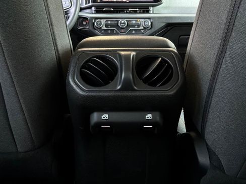 Used 2025 Jeep Wrangler Unlimited Sport AWD/4WD image 12