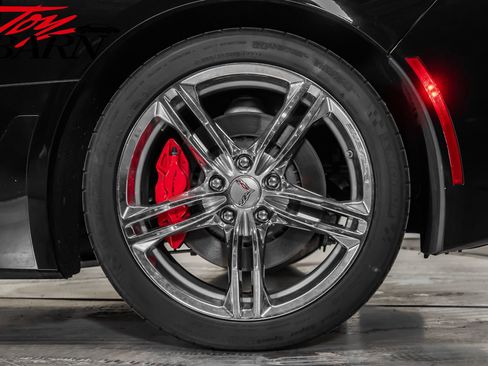 Used 2016 Chevrolet Corvette Stingray Convertible w/ 3LT Preferred Equipment Group image 25