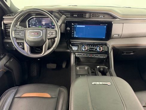 Used 2024 GMC Sierra 2500 AT4 w/ AT4 Preferred Package image 13