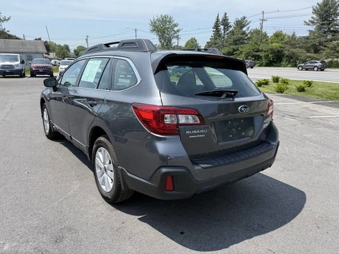 Used 2018 Subaru Outback 2.5i image 8