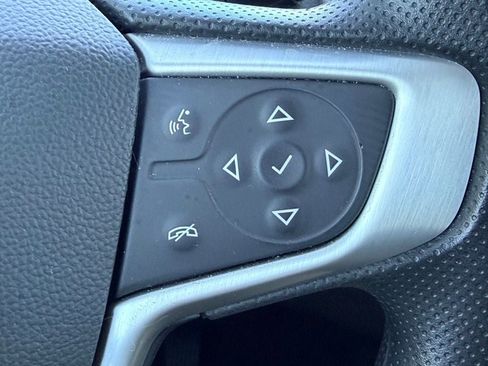 Used 2022 GMC Terrain SLE w/ Driver Convenience Package FWD image 25