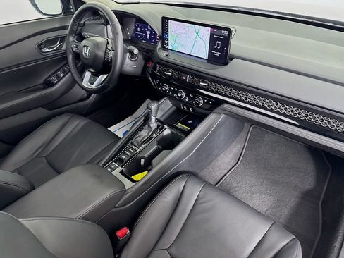 Used 2025 Honda Accord Touring image 39