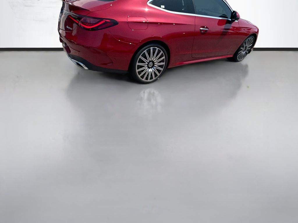 Used 2024 Mercedes-Benz CLE 300 4MATIC Coupe image 5