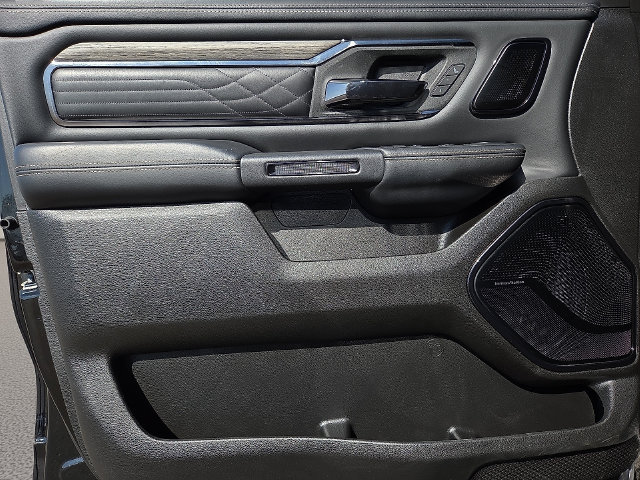 Used 2025 RAM 1500 Limited AWD/4WD image 18