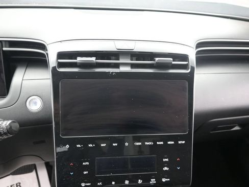 Used 2023 Hyundai Santa Cruz SEL Premium AWD/4WD image 13