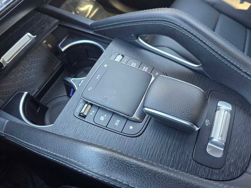 Used 2024 Mercedes-Benz GLS 450 4MATIC image 33