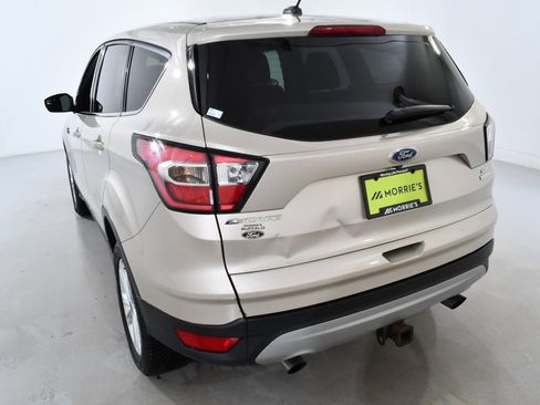 Used 2017 Ford Escape SE image 14