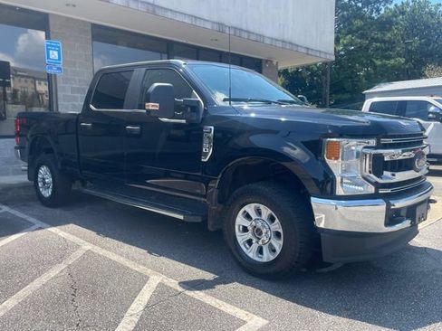 Certified 2022 Ford F250 XL w/ STX Appearance Package AWD/4WD image 3