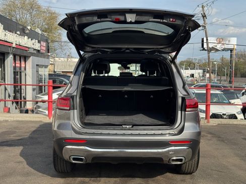 Used 2021 Mercedes-Benz GLB 250 4MATIC image 29