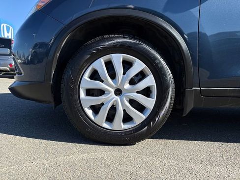 Used 2016 Nissan Rogue S w/ Appearance Package image 27