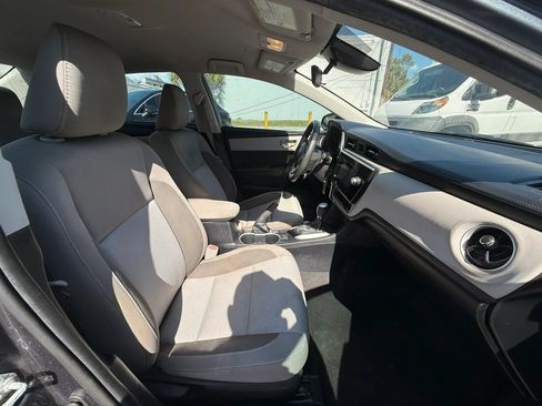 Used 2019 Toyota Corolla LE FWD image 12