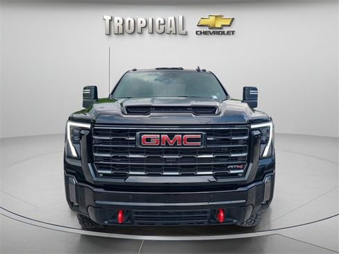 Used 2024 GMC Sierra 2500 AT4 w/ AT4 Premium Plus Package image 8