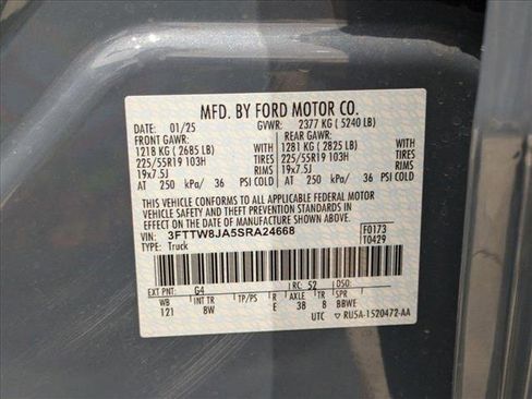 New 2025 Ford Maverick XLT w/ XLT Luxury Package image 18