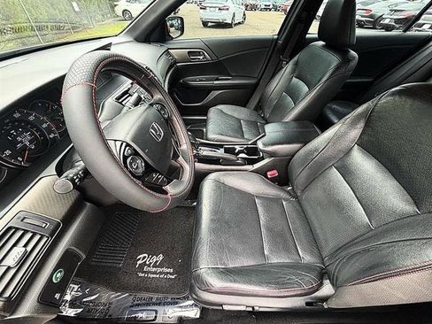 Used 2017 Honda Accord Sport Special Edition image 26