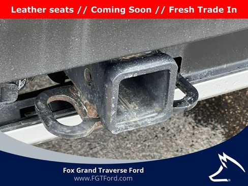 Certified 2022 Ford Explorer XLT w/ Equipment Group 202A image 7