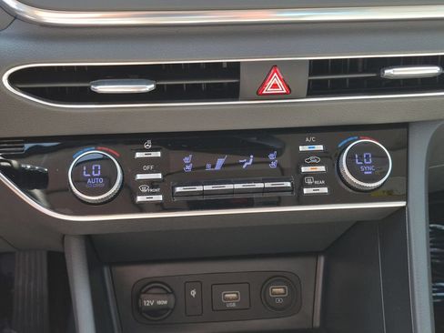 Used 2022 Hyundai Sonata Limited FWD image 21