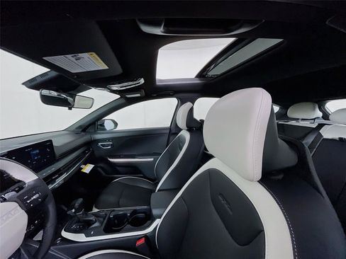 New 2026 Kia K4 GT-Line Turbo image 7