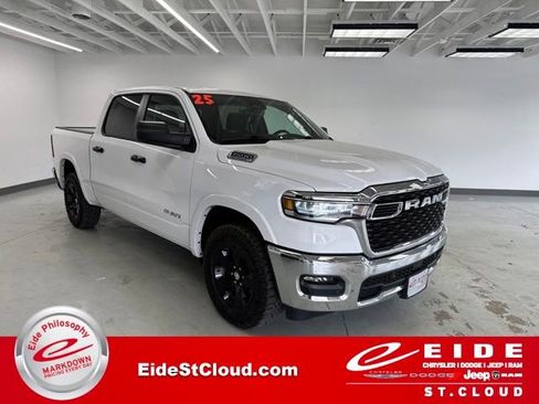 Used 2025 RAM 1500 Big Horn AWD/4WD image 1
