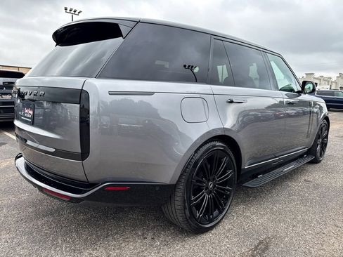 Used 2024 Land Rover Range Rover Long Wheelbase SE AWD/4WD image 4