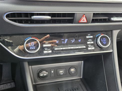 Certified 2023 Hyundai Sonata SEL w/ Convenience Package image 24