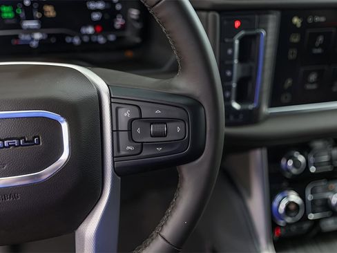 Used 2023 GMC Yukon XL Denali w/ Max Trailering Package image 11