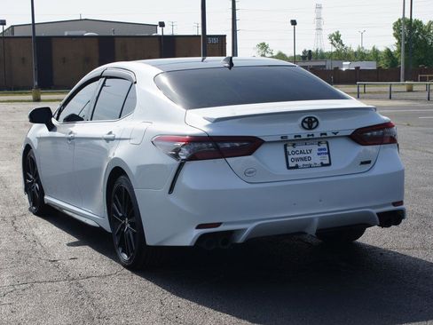 Used 2021 Toyota Camry XSE FWD image 16