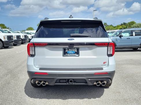New 2026 Ford Explorer ST RWD image 8