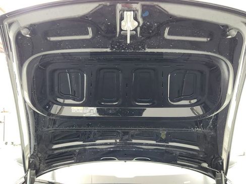 Used 2022 Porsche Taycan Turbo S image 23