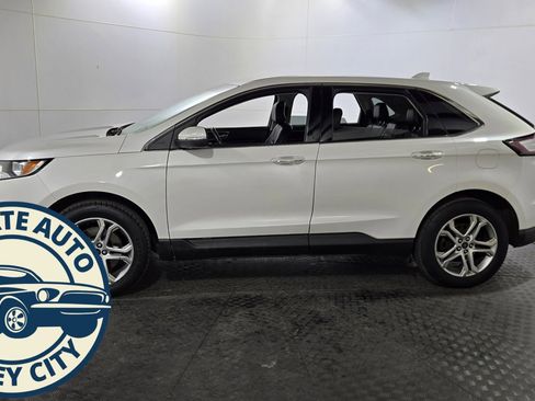 Used 2015 Ford Edge Titanium image 6