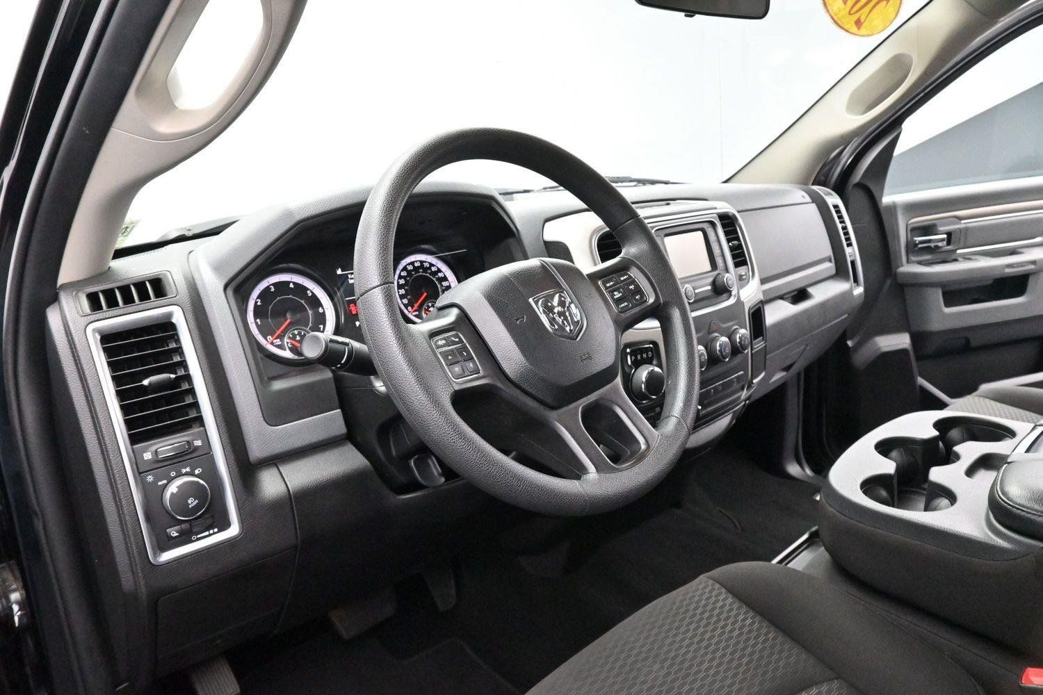 Used 2020 RAM 1500 Warlock AWD/4WD image 14